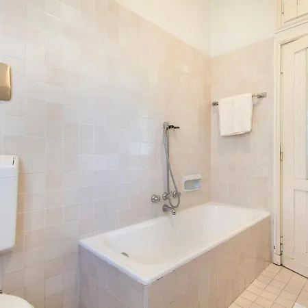 Sleeps 12 Pool Wifi Βίλα Dormelletto