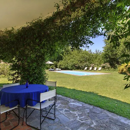 Βίλα Sleeps 12 Pool Wifi *